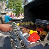 PRO500-lifestyle-01-napoleon-grills.jpg