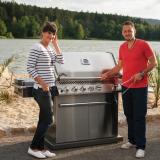PRO500-lifestyle-08-napoleon-grills.jpg