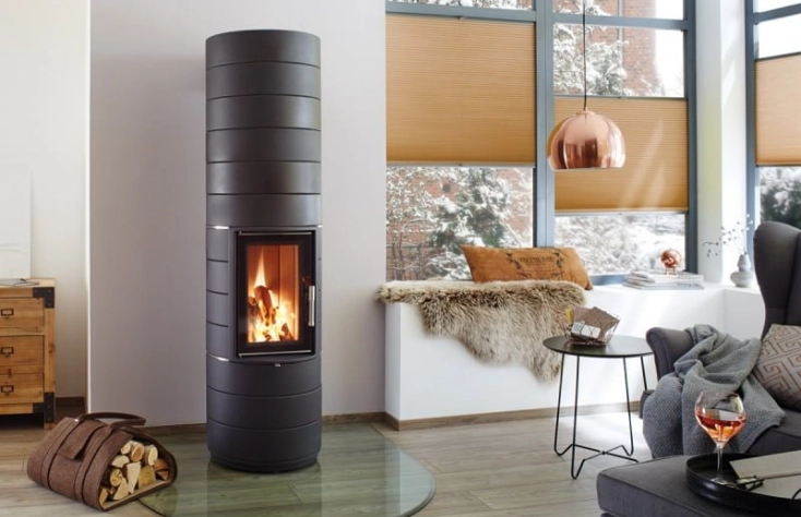 Leda COLONA LITE L - černý lak, kulatá dvířka, horní odkouření