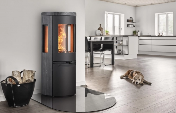 Heta Scan-Line 900 s bočním prosklením - krbová kamna