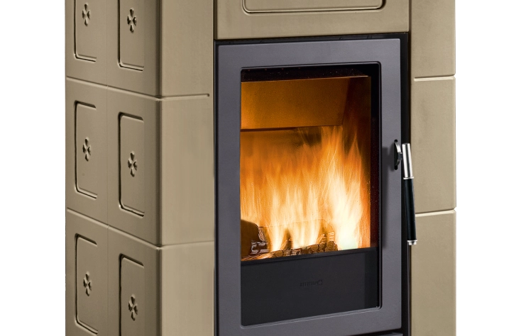 Piazzetta BRUNICO – dřevo - krbová kamna