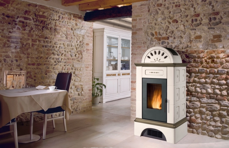 Piazzetta BRUNICO – pelety - krbová kamna