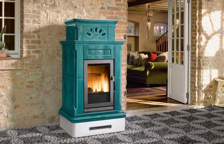 Piazzetta CANAZEI - krbová kamna