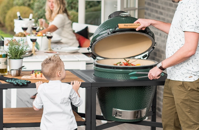 BIG GREEN EGG